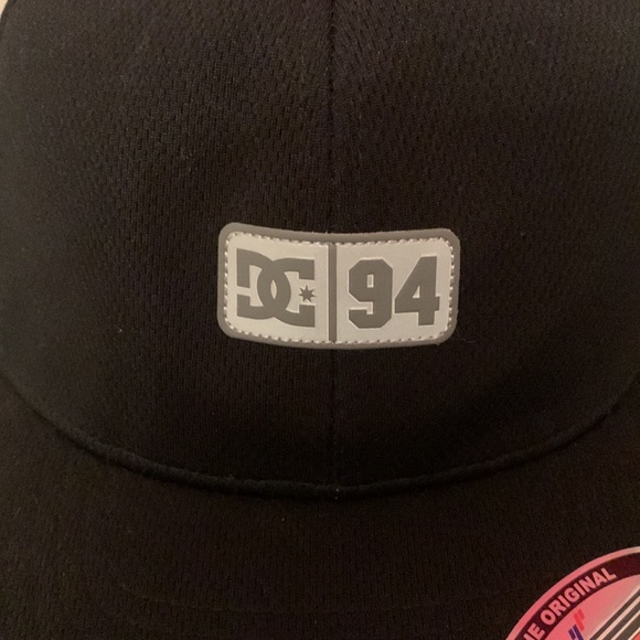 New DC Hat - Picture 5 of 6